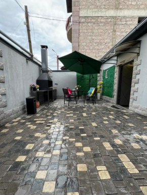 PRIVATE Cozy Cottage with Grill and Barbecue Zone SELF CHECK IN